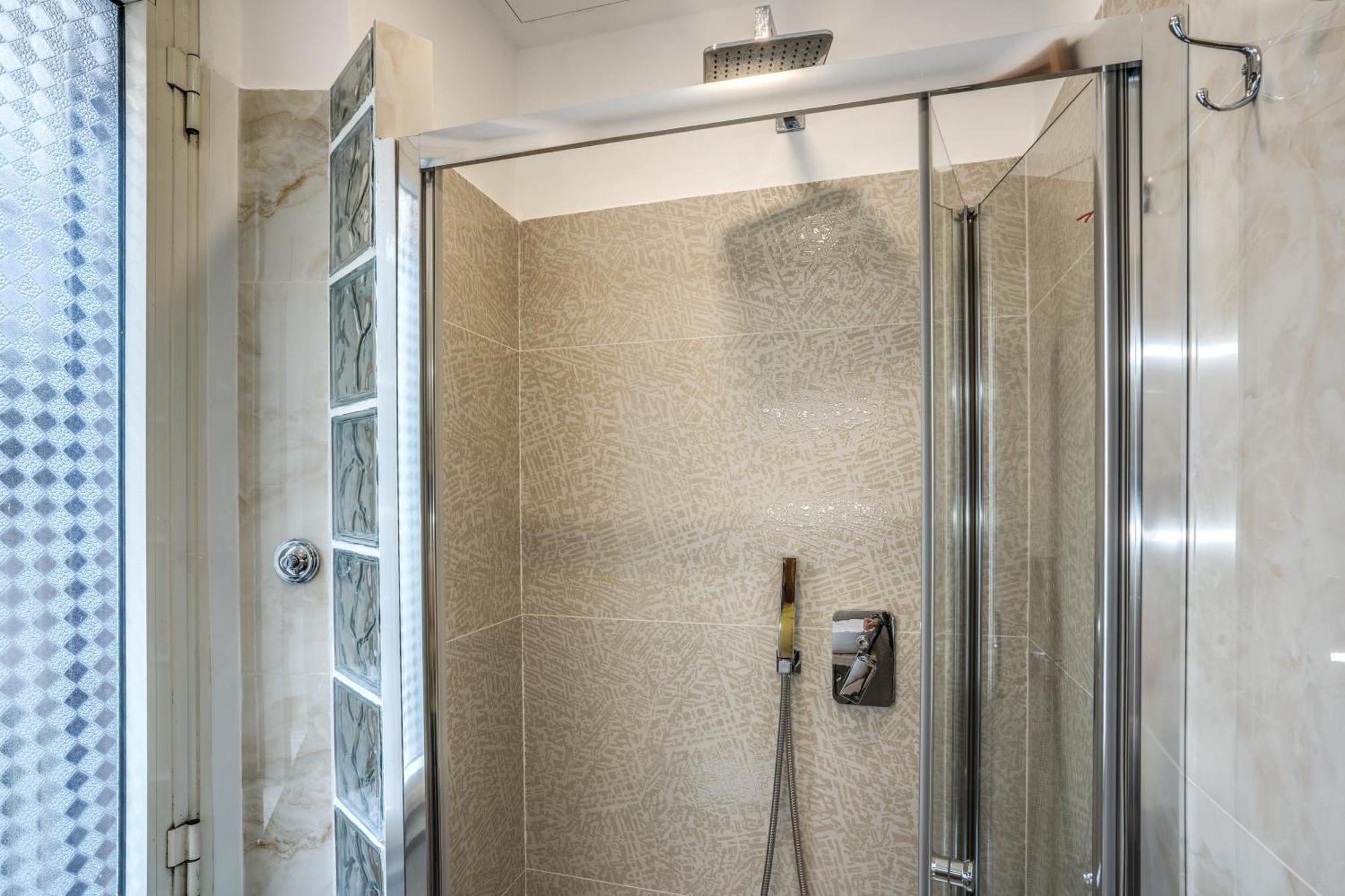 Apartment Fontana Di Trevi Charming Rom